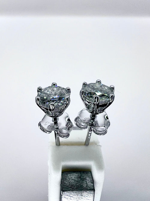925 Sterling Silver Moissanite 0.5 Carat 6mm Round Push Back Earring